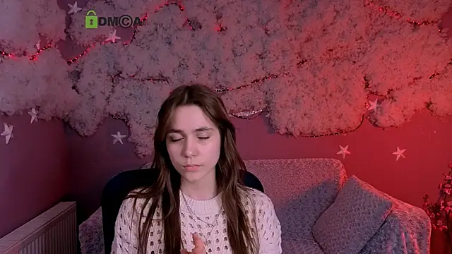 laurenmurrr online show from March 11, 1:36 pm