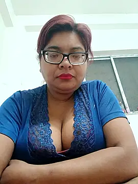 Elie Hallway online show from February 20, 6:42 pm