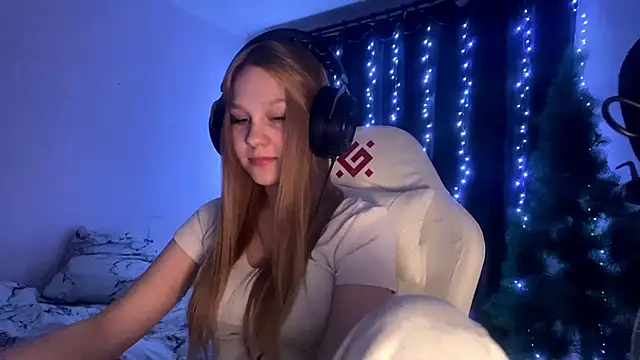 axin burnell online show from February 20, 5:36 pm