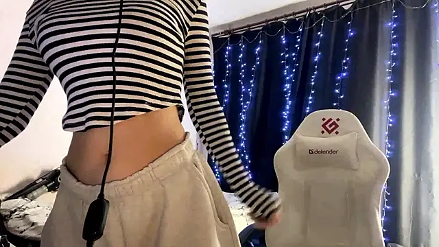 axin burnell online show from March 18, 5:51 pm