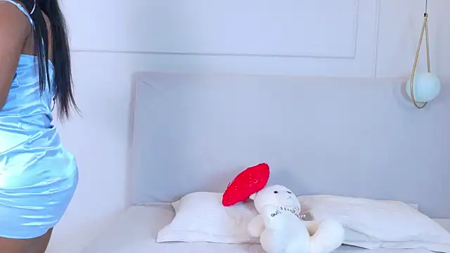 JosselynBrown online show from March 10, 11:47 am