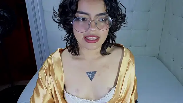 KittyLatina 02 online show from February 27, 12:38 pm