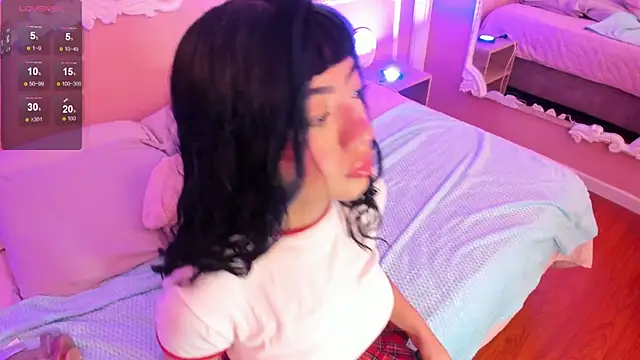 LiaLovet online show from April 16, 8:08 pm