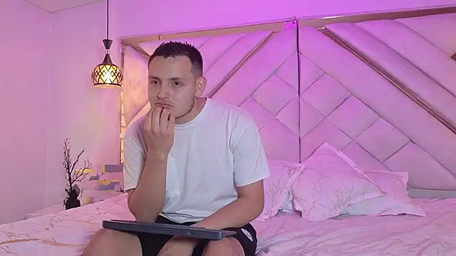 nilaynoa online show from February 17, 12:26 pm