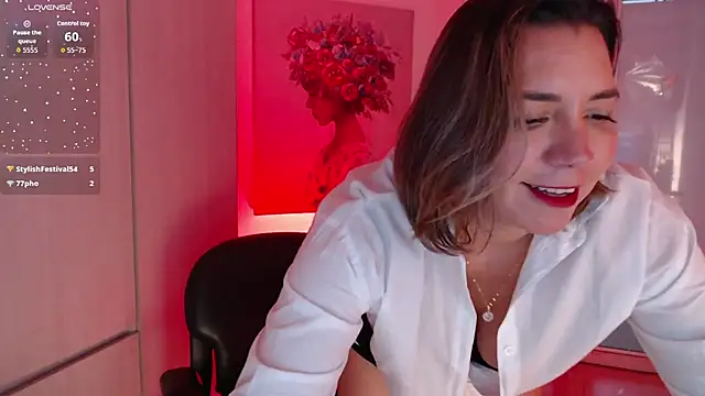 milfsecret69 online show from March 28, 12:04 pm