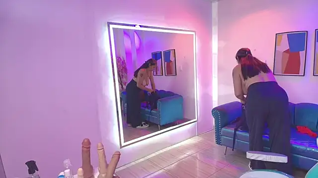 Madame scarlett online show from April 11, 11:36 am