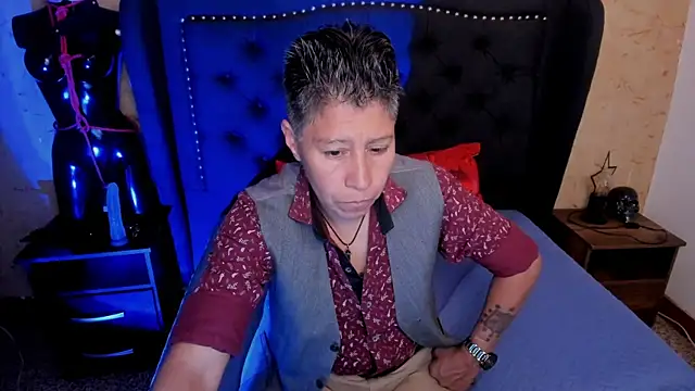 Kali Panther online show from April 13, 7:25 pm