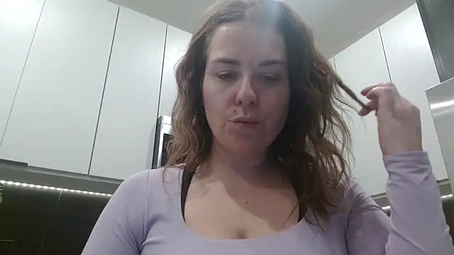 HazelSkyesChat online show from March 25, 6:55 pm