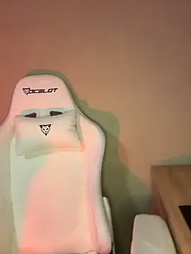 romyamo online show from April 12, 3:09 am