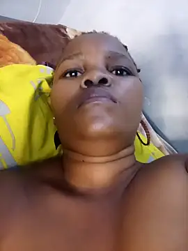 minniemoreee online show from February 14, 4:25 am