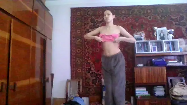 NickiKisinger online show from February 28, 7:19 am