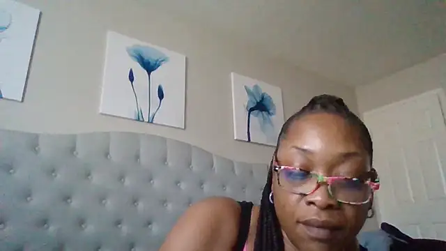 aqualilly online show from March 8, 10:35 pm