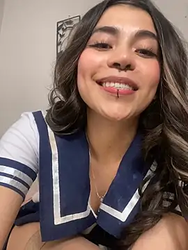 loveegirll1 online show from February 3, 3:37 am