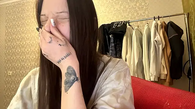 LumPetal online show from February 10, 4:15 am