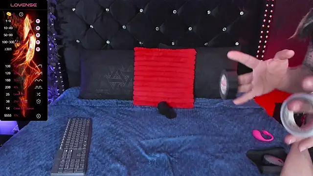 IM  Lilith online show from April 2, 5:27 am