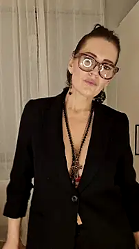 Bella Velour online show from February 17, 6:24 am