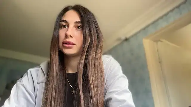LiluMartiznir online show from April 29, 11:13 am