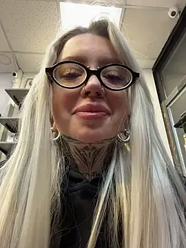 Chiibi online show from February 26, 8:24 am