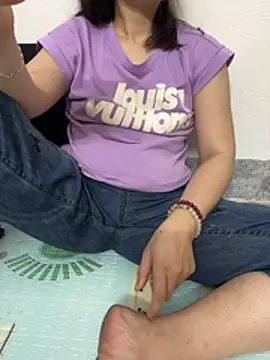 Yinini online show from March 25, 2:20 pm