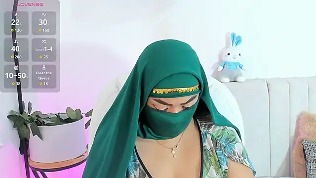 fatimarab   online show from April 14, 2:00 am