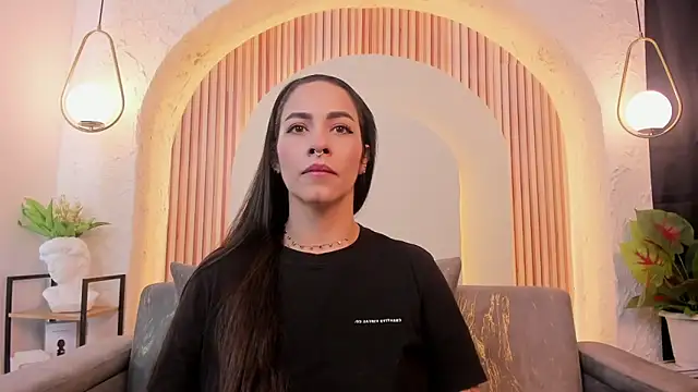 violet scott  online show from March 5, 10:22 am