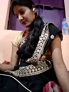 Ayesharani1 online show from February 16, 3:45 pm