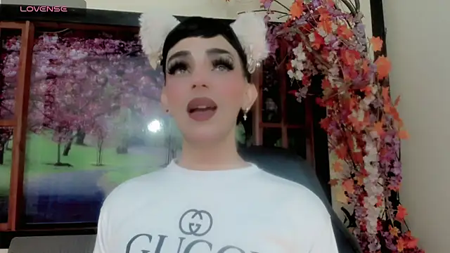 Maddye Fox online show from April 1, 7:33 pm