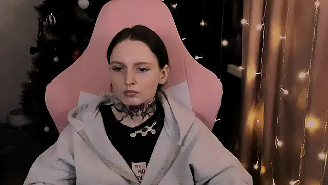 Onyxix online show from February 9, 6:10 pm