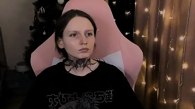 Onyxix online show from February 19, 7:02 pm