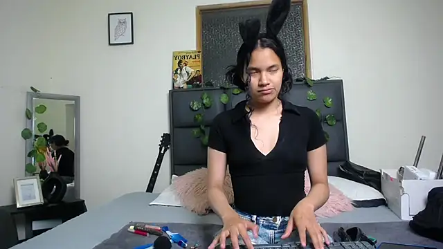 Julieta Parker online show from April 4, 11:58 pm