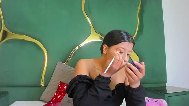 Vaneline2 online show from March 12, 8:33 pm