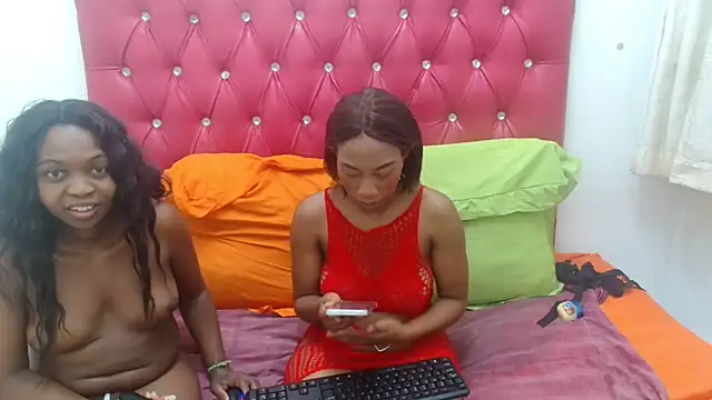 ExoticLenny32 online show from February 15, 12:26 pm