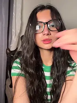 Chinicr18 online show from April 21, 5:03 am