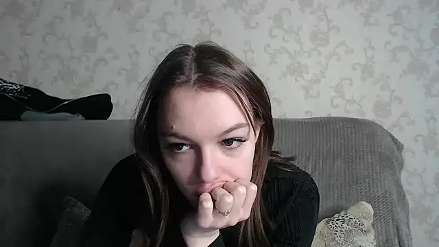 CandyGyrl online show from April 16, 1:28 am