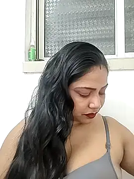 Indian AngelPriyanka123 online show from April 14, 7:14 pm