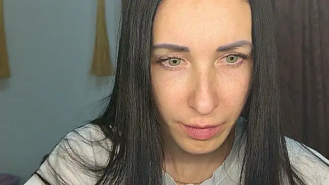 Poorlamb911 online show from February 6, 6:33 pm