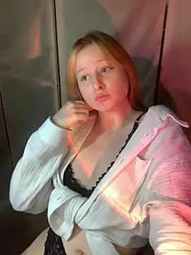 MargoPinky1 online show from March 13, 4:41 pm