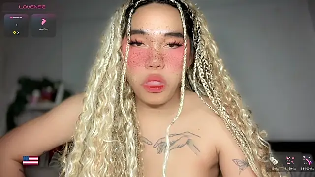 Kelly Mckinney online show from April 28, 2:32 pm