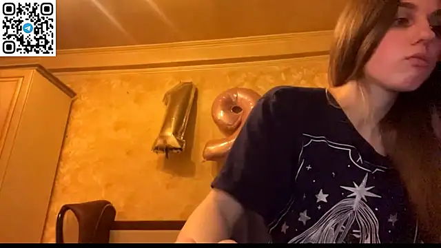 LovelySilk 63 online show from April 8, 6:32 pm