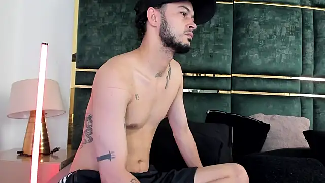 GaelyCoral online show from March 11, 1:03 pm