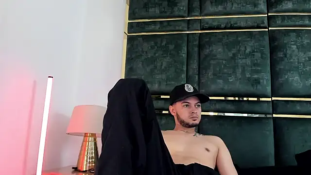 GaelyCoral online show from March 21, 11:48 am