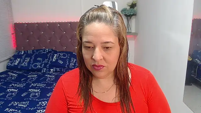 kataleyamilf69 online show from February 9, 12:29 pm