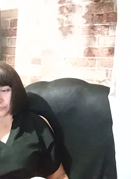 Snapshot of itismyhobby chatting on October 11, 12:04 am itismyhobby online show from October 11, 12:04 am