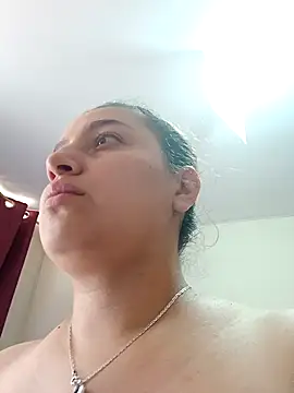 MajoArias online show from March 16, 4:33 pm