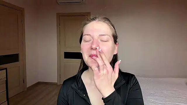 Milayouknow online show from April 11, 8:40 am