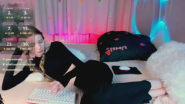 lada2k4 online show from April 15, 8:26 am