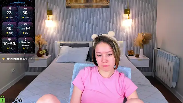 Mini Allice online show from March 3, 7:25 am