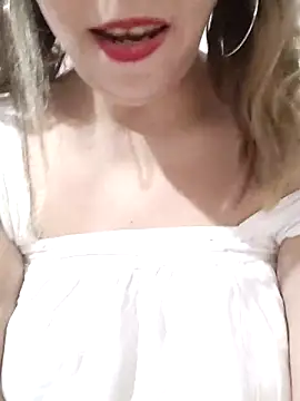 miel02 online show from March 26, 10:17 am