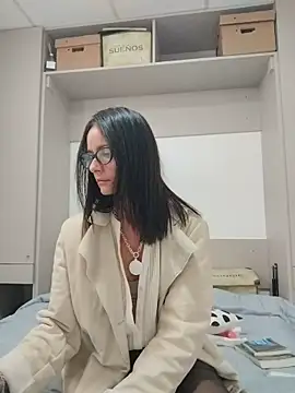 SophiaRemington online show from May 9, 3:25 pm