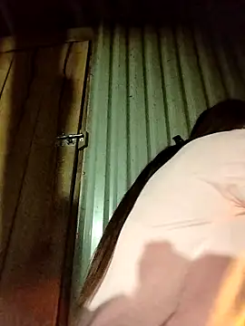 Yiyoongg online show from February 23, 11:31 am